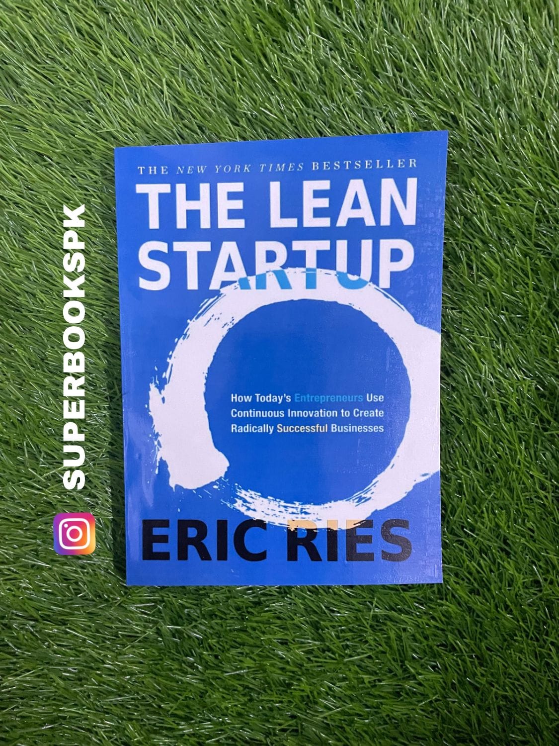 The Lean Startup BY Eric Ries (Minor Damage)