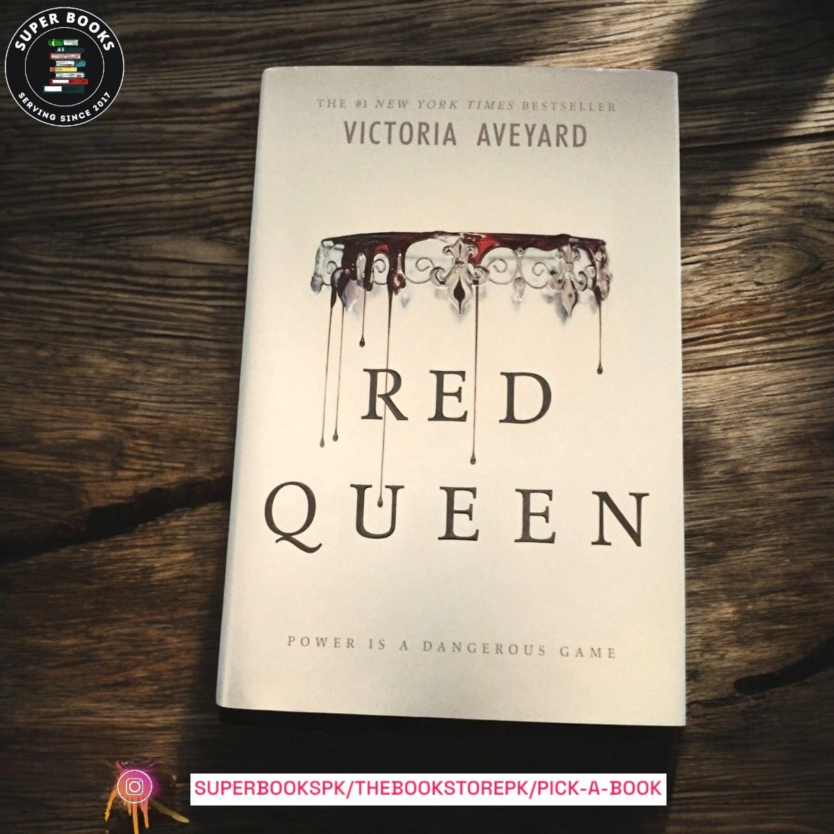 Red Queen by Victoria Aveyard